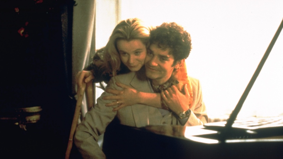 無情荒地有琴天